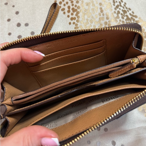Michael Kors gold and brown monogram wallet clutch - Picture 4 of 5